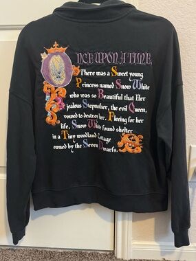 2025 Disney Parks Snow White “Once upon a Time” embroidered quarter zip.Size M